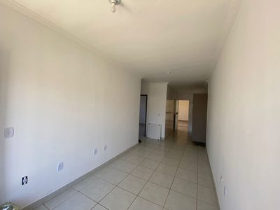 Casa, 2 quartos, 65270 m² - Foto 2