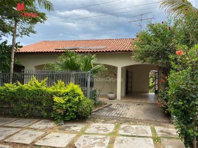 Casa, 4 quartos, 340 m² - Foto 1