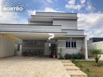 Casa, 6 quartos, 257 m² - Foto 1