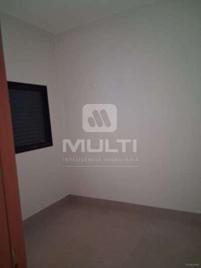 Casa, 3 quartos, 75 m² - Foto 1