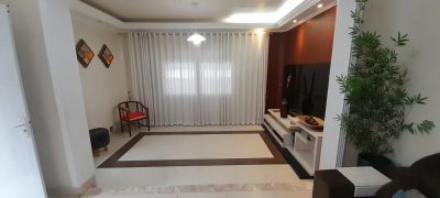 Casa, 3 quartos, 193 m² - Foto 1
