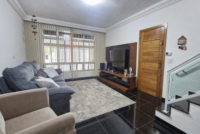 Casa, 3 quartos, 172 m² - Foto 2