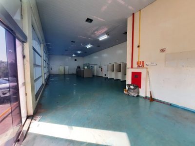 Loja-Salão, 1575 m² - Foto 2