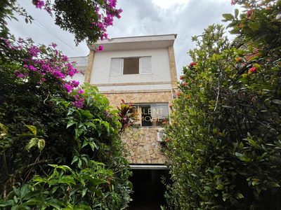 Sobrado, 4 quartos, 400 m² - Foto 1