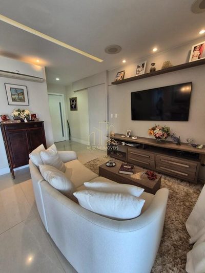 Apartamento, 3 quartos, 130 m² - Foto 1