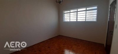Casa, 3 quartos, 200 m² - Foto 4