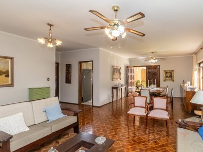 Casa, 3 quartos, 245 m² - Foto 2