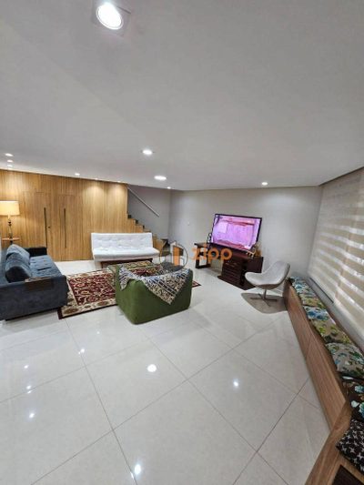 Sobrado, 4 quartos, 210 m² - Foto 2