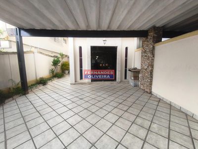 Sobrado, 3 quartos, 210 m² - Foto 1