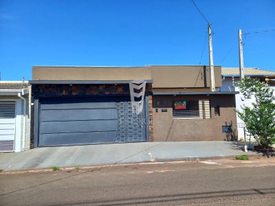 Casa, 2 quartos, 200 m² - Foto 1