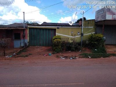 Casa, 2 quartos, 225 m² - Foto 1