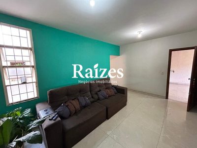 Casa, 3 quartos, 180 m² - Foto 2