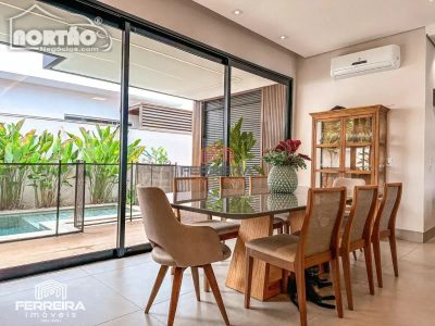 Casa, 3 quartos, 214 m² - Foto 3