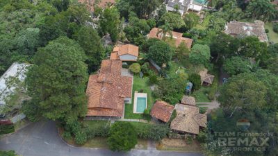 Casa, 6 quartos, 490 m² - Foto 2