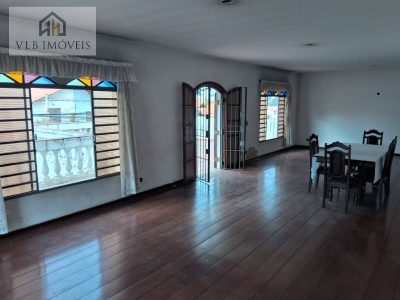 Casa, 4 quartos, 298 m² - Foto 2