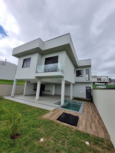 Casa, 3 quartos, 222 m² - Foto 1