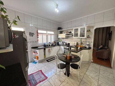 Casa, 3 quartos, 138 m² - Foto 1