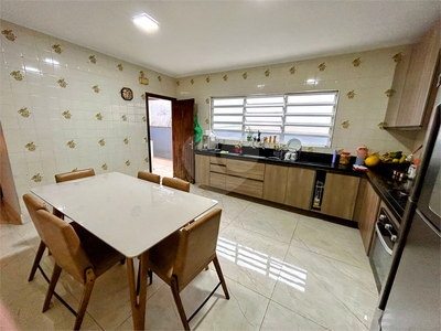 Casa, 3 quartos, 169 m² - Foto 2