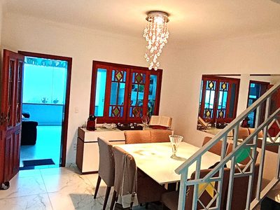 Casa, 3 quartos, 248 m² - Foto 2