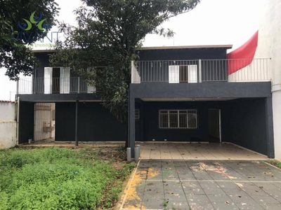 Sobrado, 4 quartos, 318 m² - Foto 1