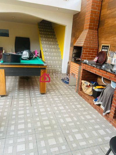 Casa, 3 quartos, 200 m² - Foto 2
