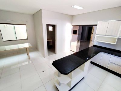 Casa, 3 quartos, 196 m² - Foto 3