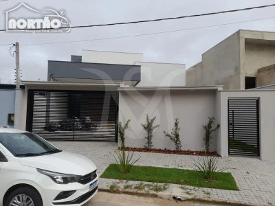 Casa, 4 quartos, 145 m² - Foto 1