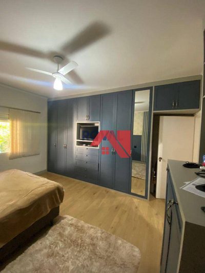 Casa, 4 quartos, 303 m² - Foto 2