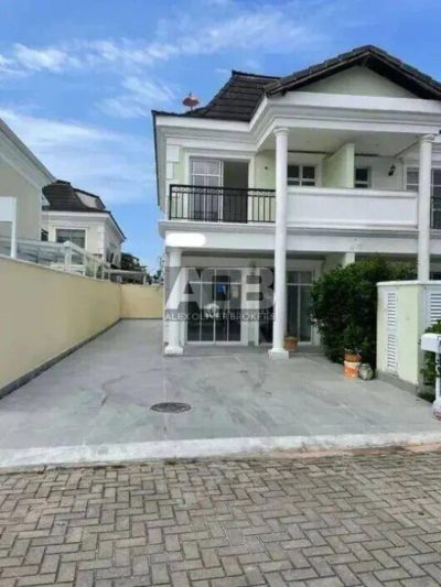 Casa, 3 quartos, 158 m² - Foto 1