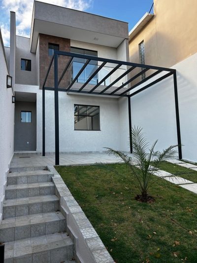 Casa, 3 quartos, 230 m² - Foto 1