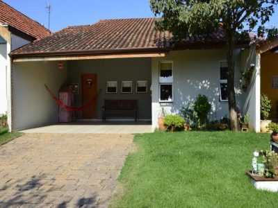 Casa, 3 quartos, 154 m² - Foto 1