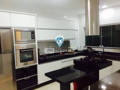Casa, 4 quartos, 300 m² - Foto 1