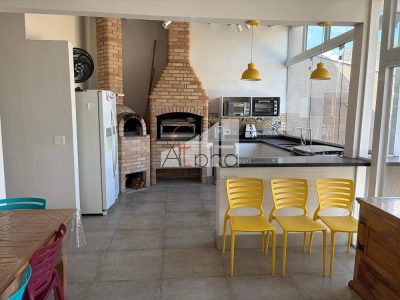 Sobrado, 3 quartos, 350 m² - Foto 1
