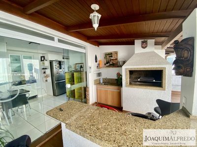 Cobertura, 4 quartos, 221 m² - Foto 2