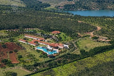 Prédio Inteiro, 6000 m² - Foto 1