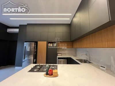 Casa, 3 quartos, 216 m² - Foto 4