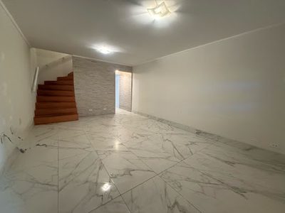Sobrado, 3 quartos, 180 m² - Foto 2