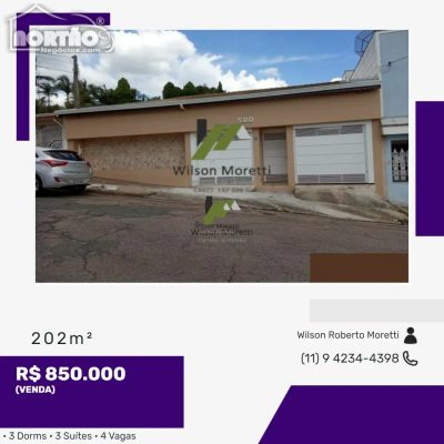 Casa, 5 quartos, 202 m² - Foto 1