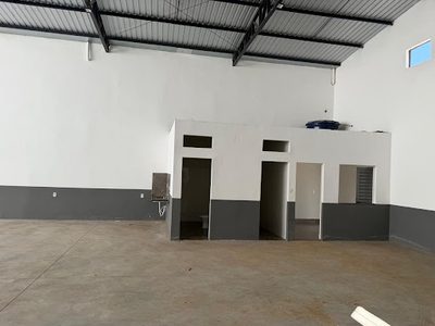 Depósito-Galpão, 290 m² - Foto 1