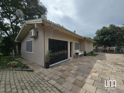 Chácara, 3 quartos, 1089 m² - Foto 4