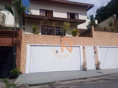 Casa, 3 quartos, 200 m² - Foto 1