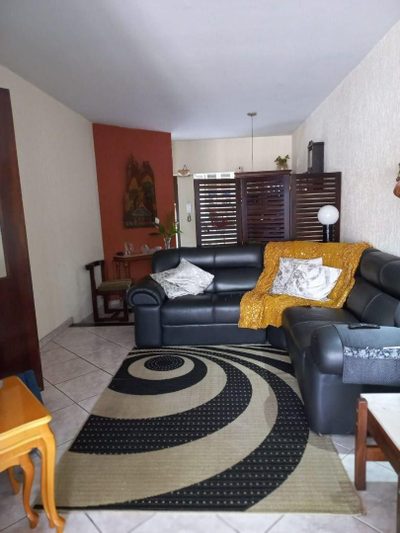 Casa, 3 quartos, 225 m² - Foto 1
