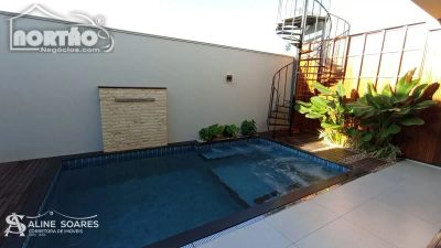 Casa, 4 quartos, 260 m² - Foto 2