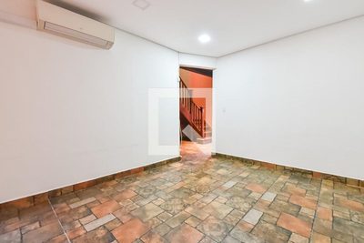 Casa, 3 quartos, 180 m² - Foto 2