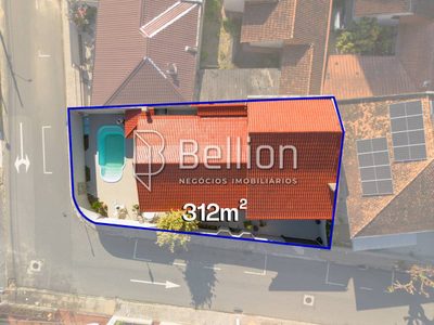 Casa, 3 quartos, 219 m² - Foto 2