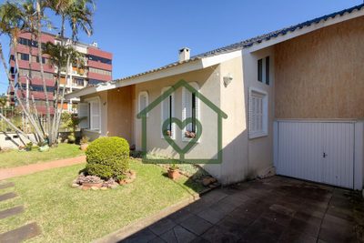 Casa, 3 quartos, 181 m² - Foto 1
