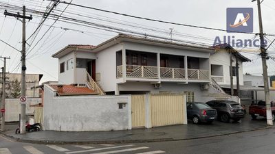 Sobrado, 4 quartos, 216 m² - Foto 1