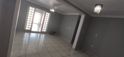 Casa, 4 quartos, 90 m² - Foto 1