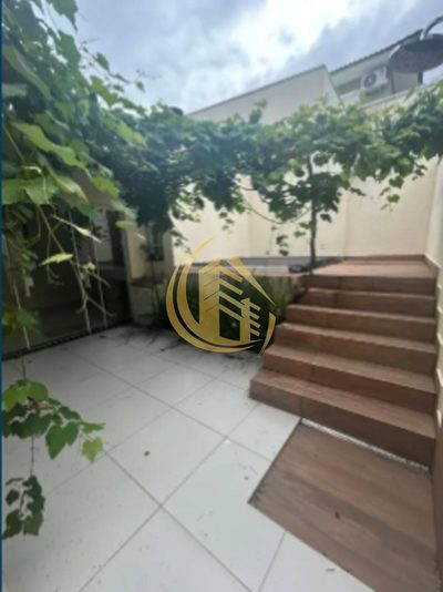 Sobrado, 3 quartos, 189 m² - Foto 1