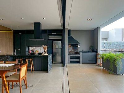 Sobrado, 3 quartos, 258 m² - Foto 4